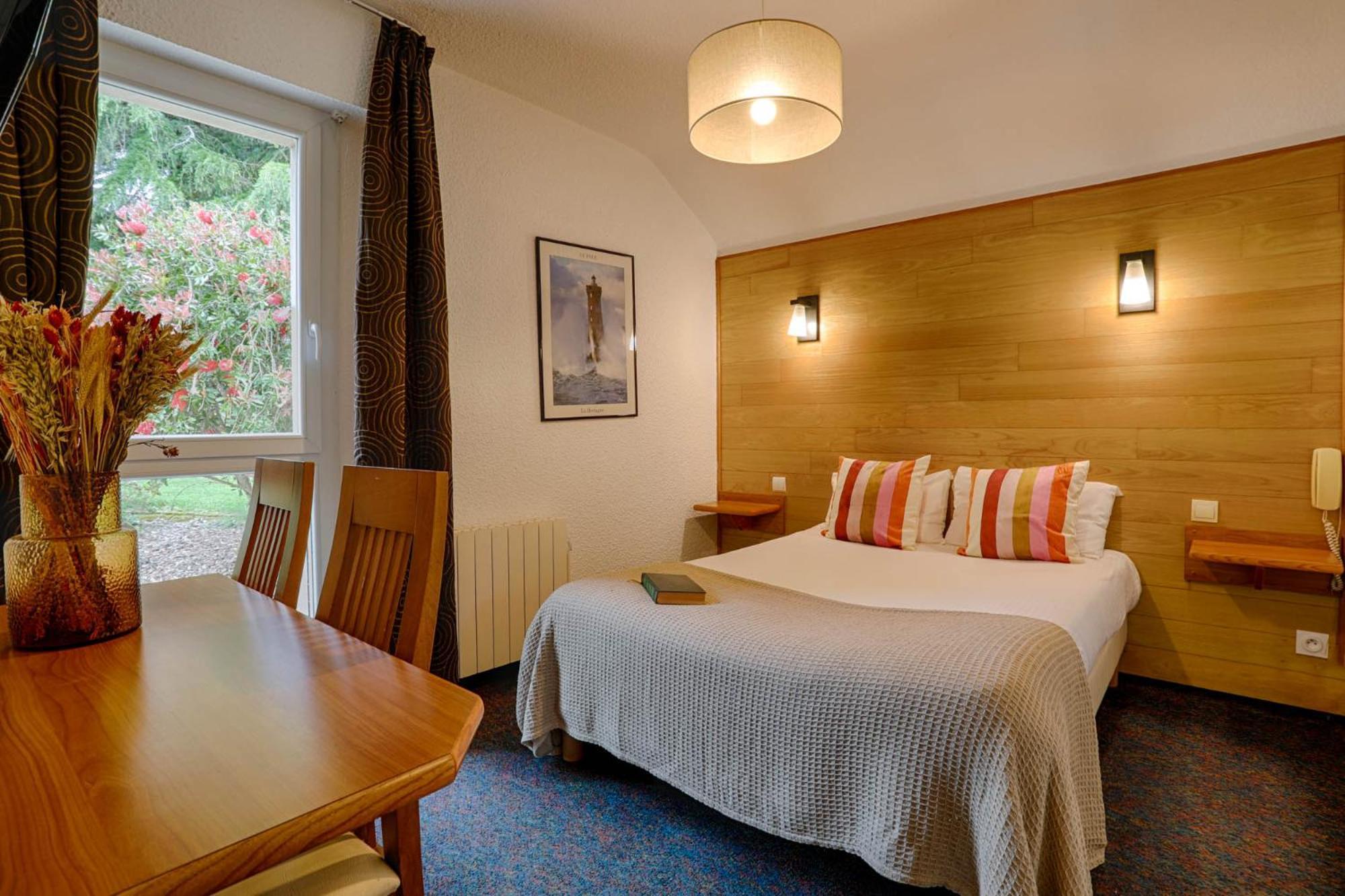 Hotel Le Branhoc - Brit Hotel Auray Esterno foto