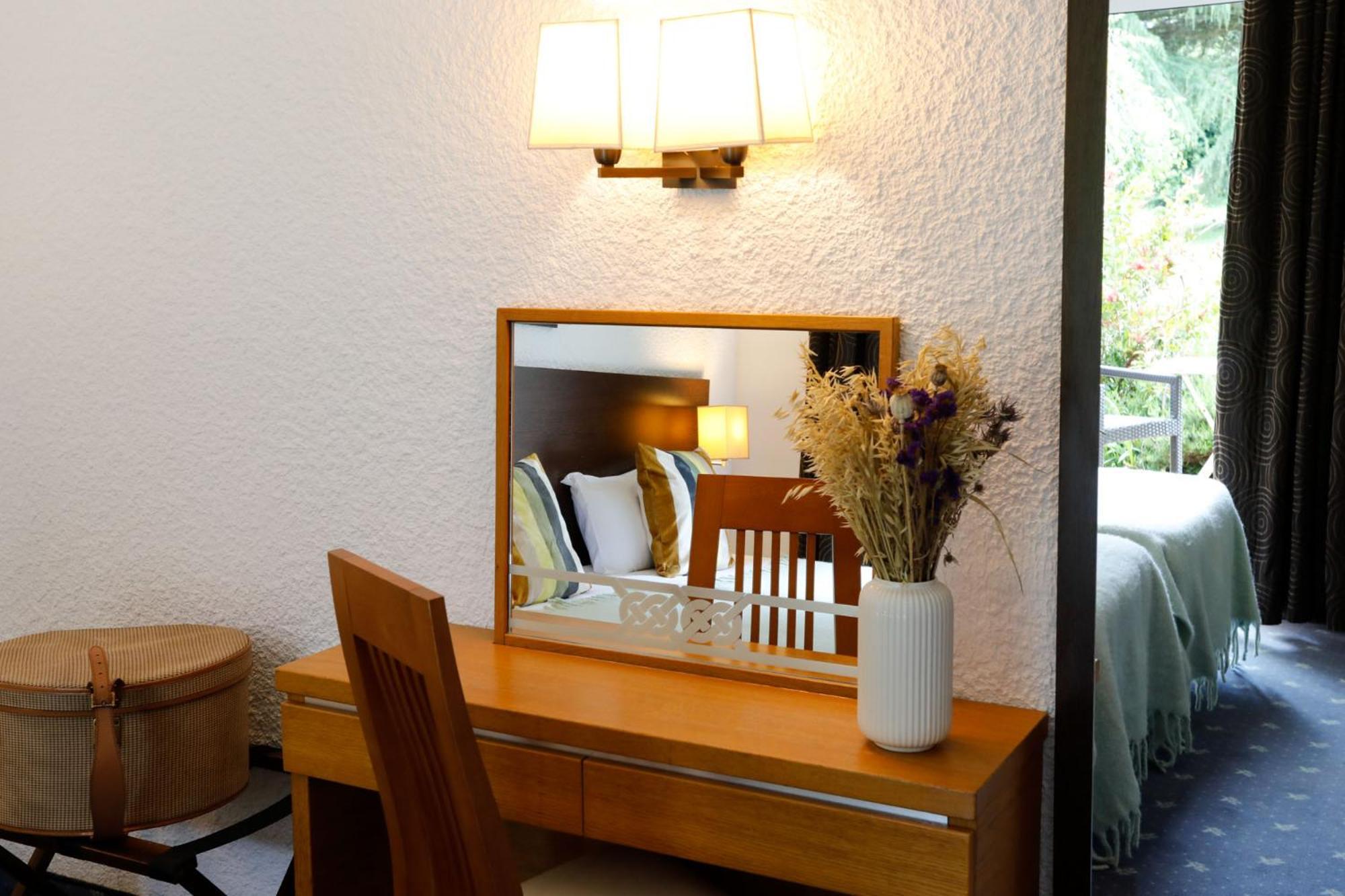 Hotel Le Branhoc - Brit Hotel Auray Esterno foto