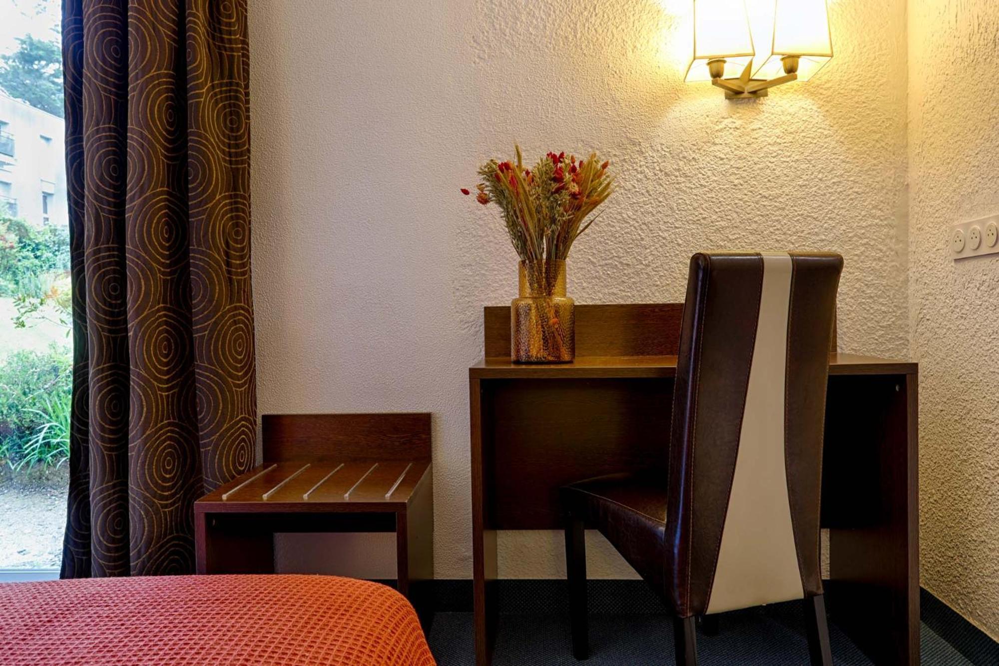 Hotel Le Branhoc - Brit Hotel Auray Esterno foto